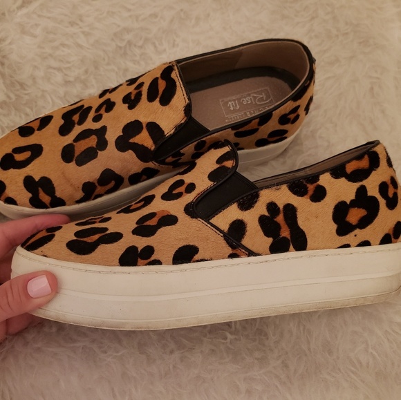 Skechers Shoes - Skechers leopard platform slipons